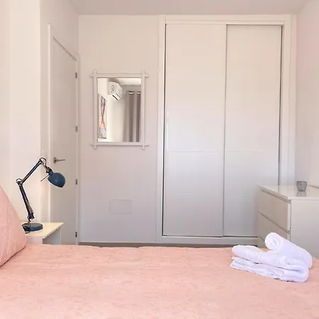 Fuer 2 Personen Ca 45 Qm In Nerja, Andalusien Costa Del Sol نيرخا
